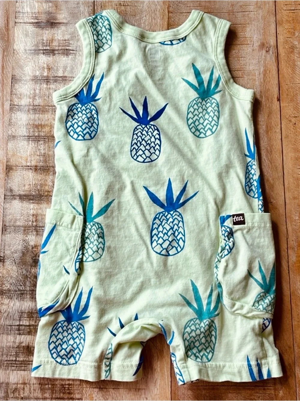 Summer Pineapple Print Boy Romper 🍍 - Picture 4 of 5
